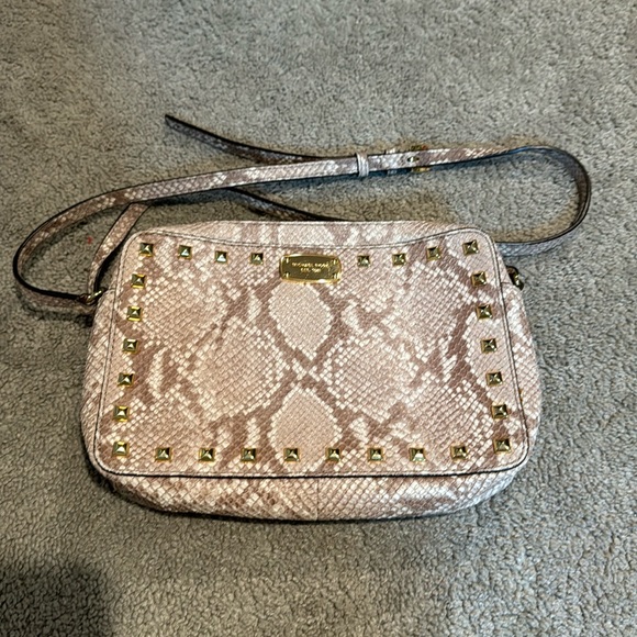 MK Crossbody - Picture 1 of 5